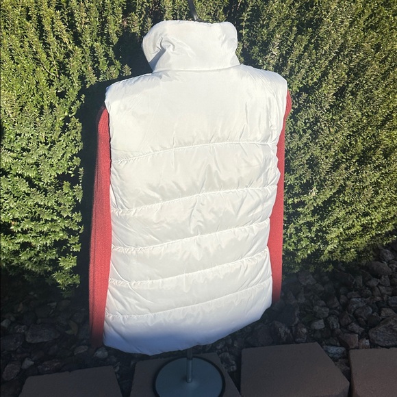 Free Country white-thick Puffer Vest with pockets-size Small-brand new/neverUsed - Picture 8 of 17